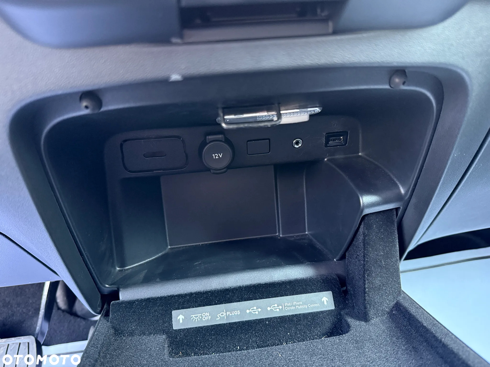 Citroën C4 Grand Picasso 1.6 THP MoreLife S&S EAT6 - 18