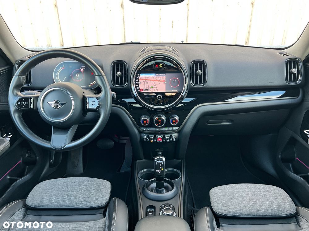 MINI Countryman Cooper Shadow Edition - 11