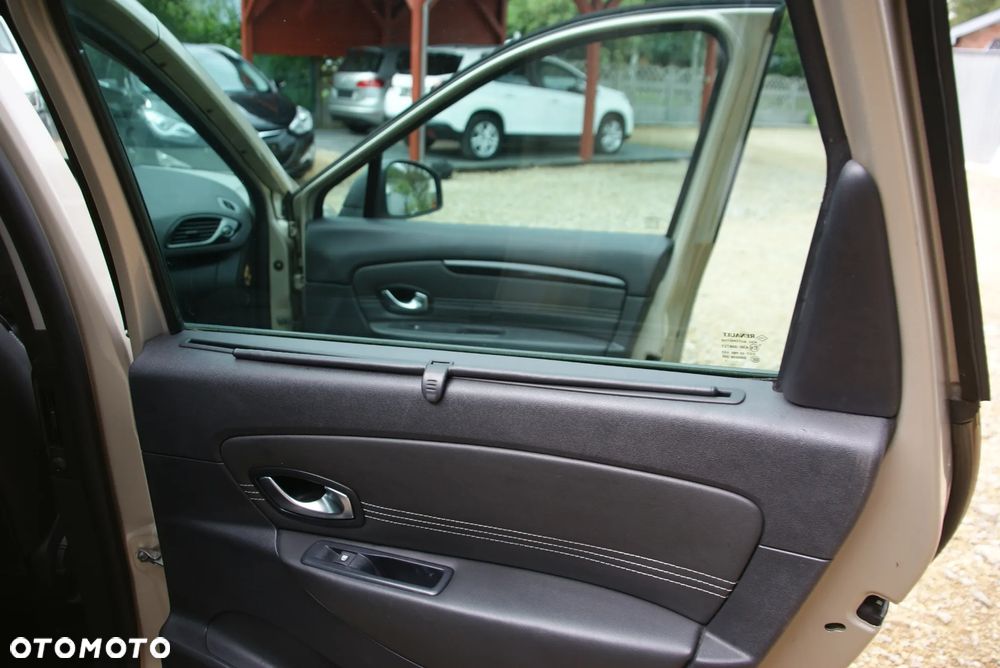 Renault Scenic 1.6 16V Authentique - 13