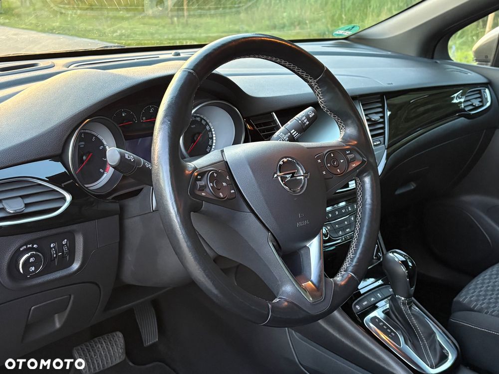 Opel Astra 1.4 T Dynamic S&S - 24