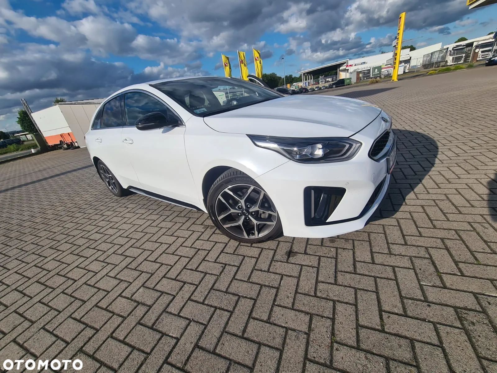 Kia ProCeed 1.4 T-GDI GT Line - 1