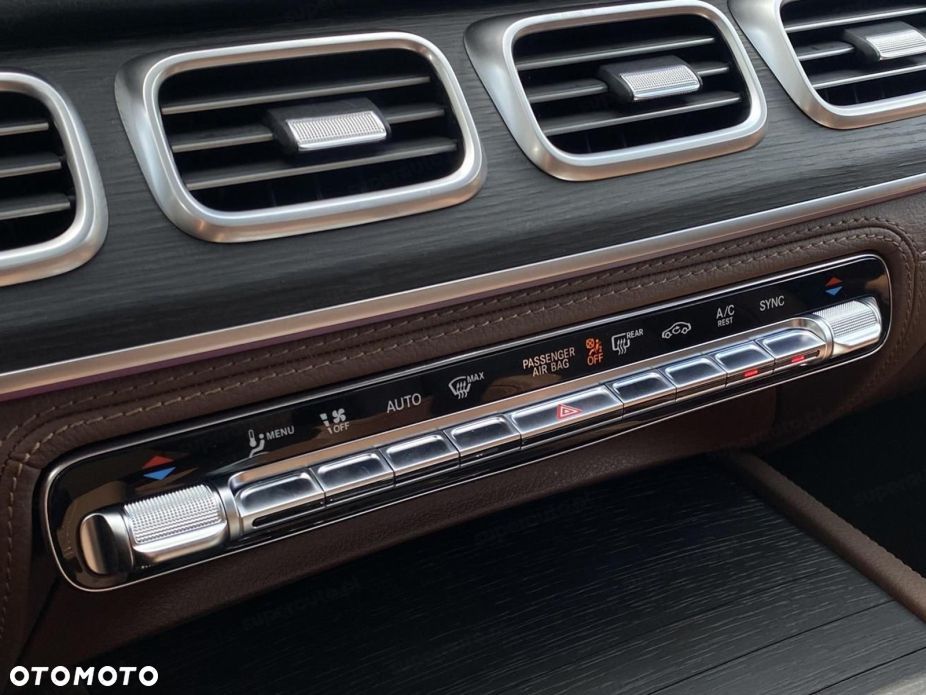 Mercedes-Benz GLE - 11