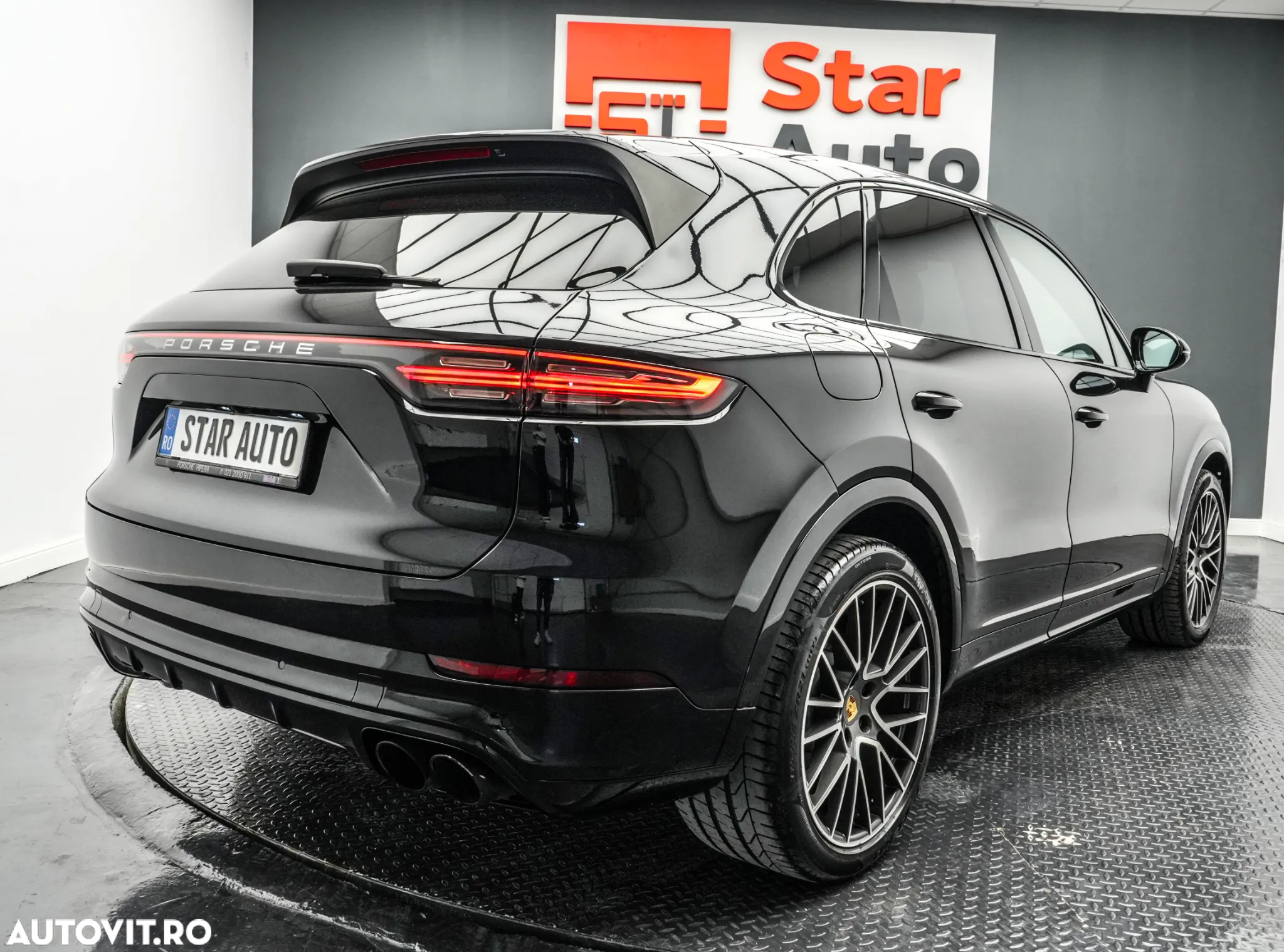 Porsche Cayenne S - 6