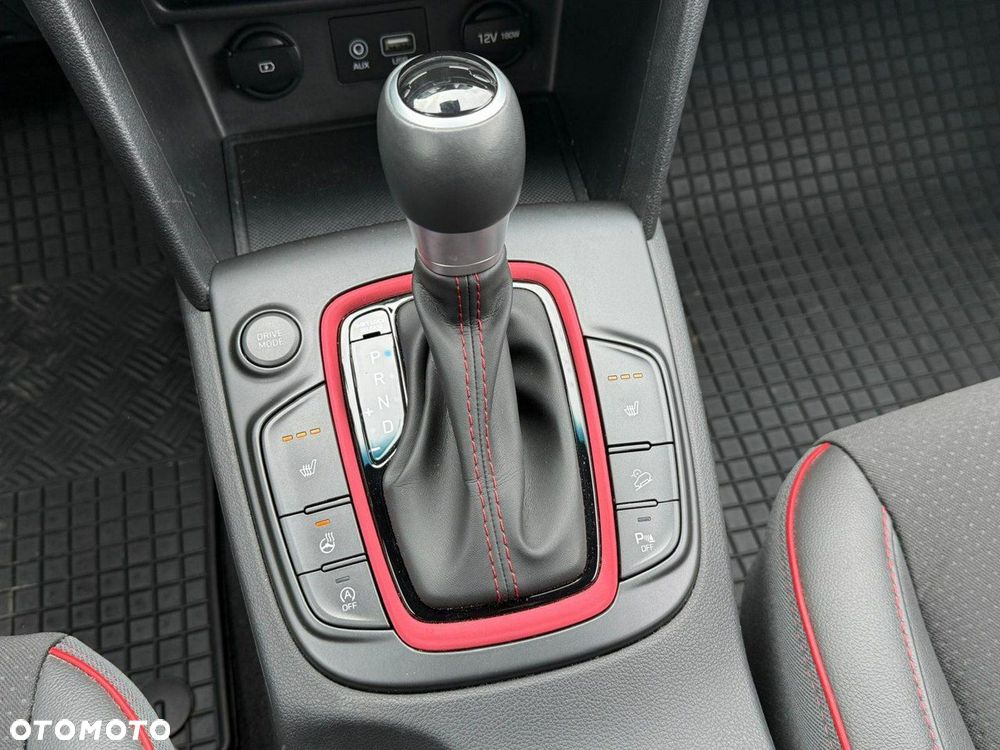 Hyundai Kona 1.6 T-GDI DCT Premium - 24