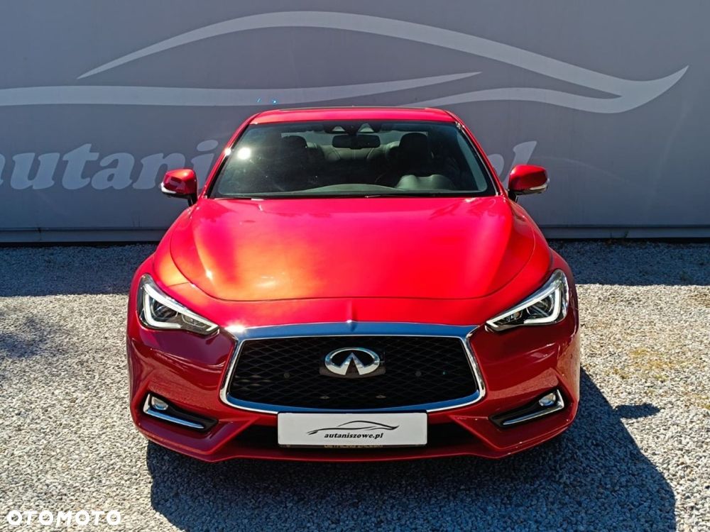 Infiniti Q60 - 11