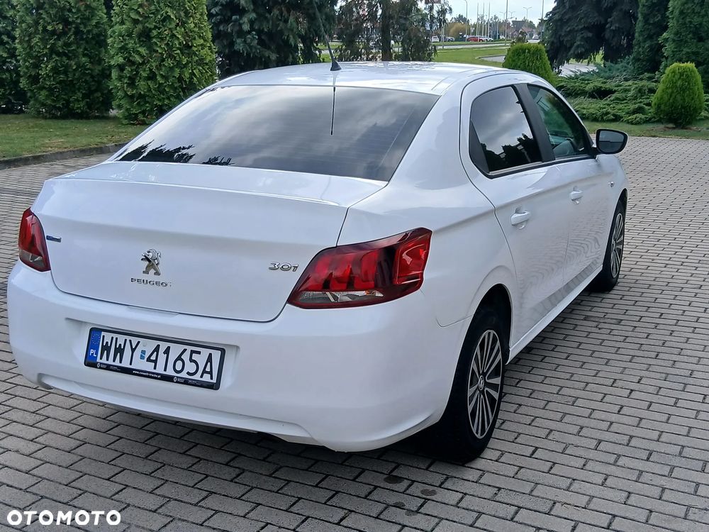 Peugeot 301 - 8