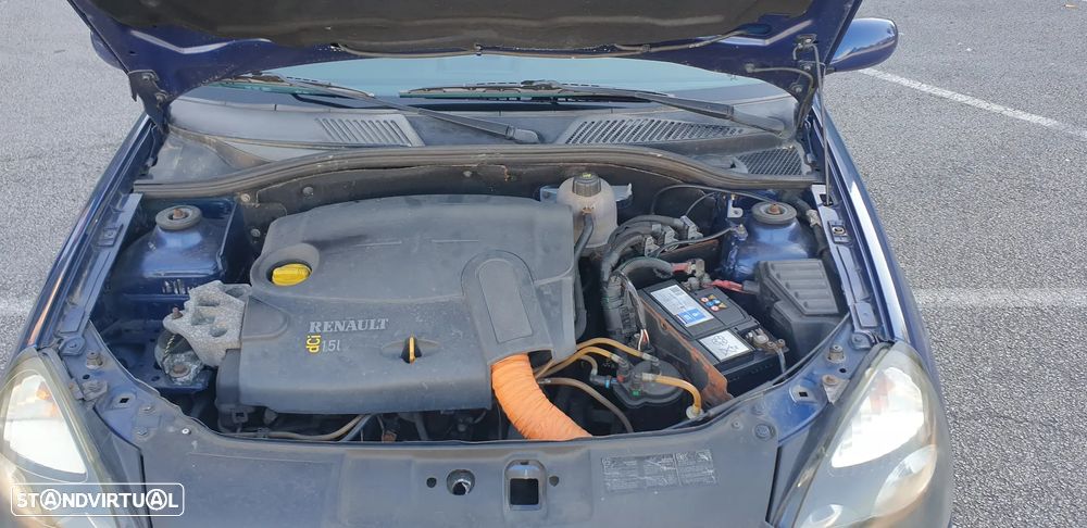 Renault Clio 1.5 dCi Authentique - 5