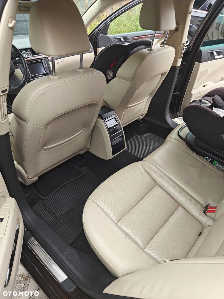 Skoda Superb 2.0 TDI Elegance DSG - 10