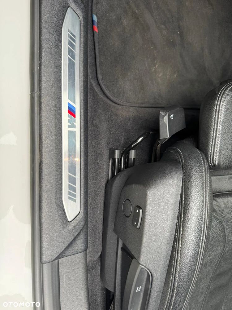 BMW Seria 1 118d Edition M Sport Shadow - 21