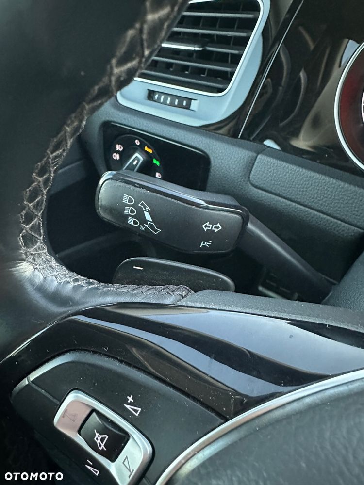 Volkswagen Golf 2.0 TDI SCR DSG Join - 12