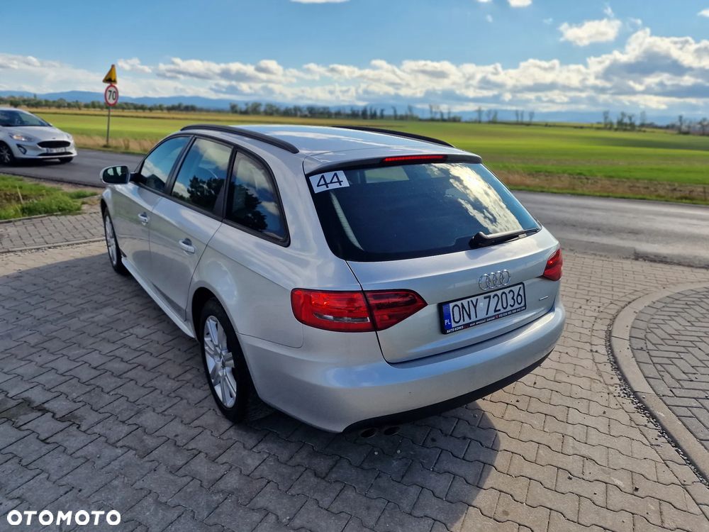 Audi A4 Avant 2.0 TDI DPF quattro - 15