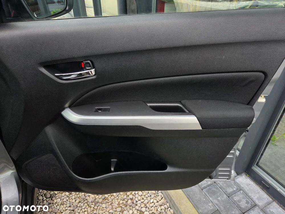 Suzuki Vitara 1.6 (4x2) Comfort - 16