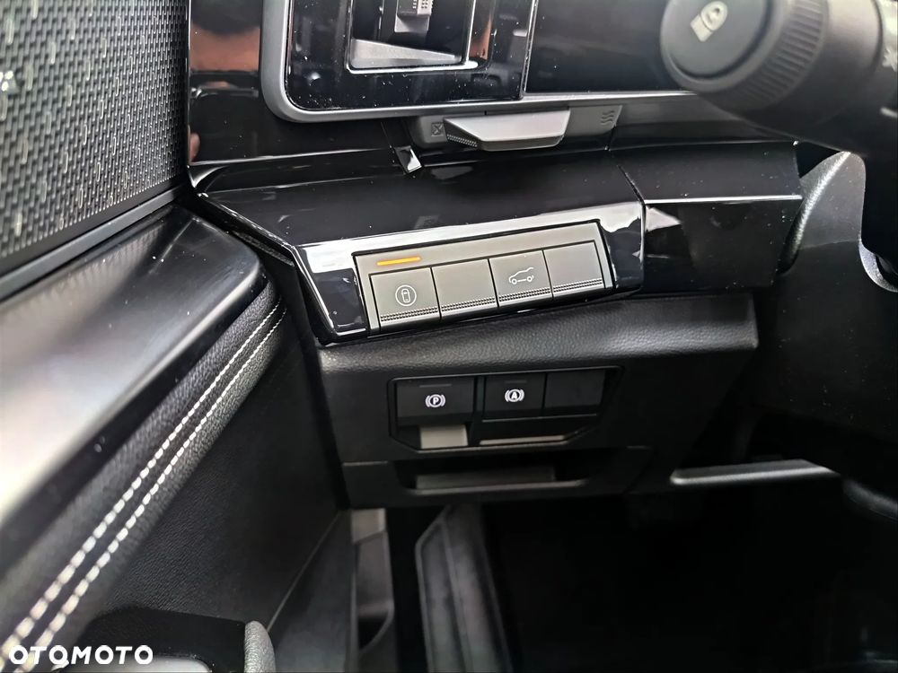 Renault Espace 1.2 E-Tech Full Hybrid 200 Iconic MMT 5os - 23