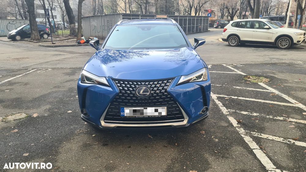 Lexus UX 250h (E-FOUR) Executive Line - 1