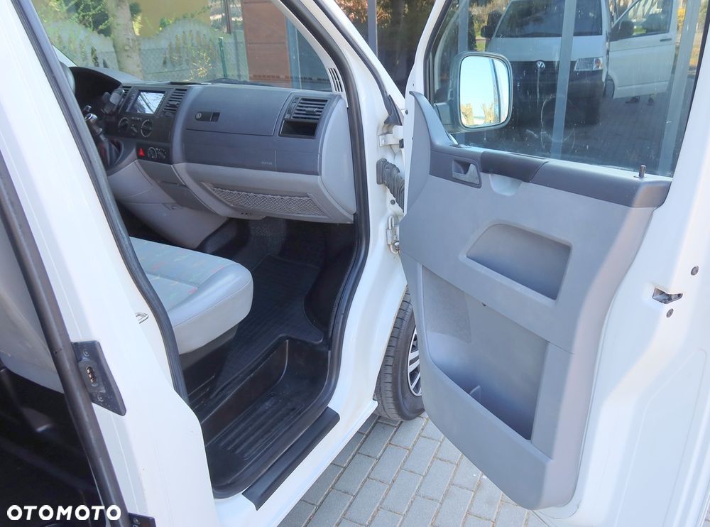 Volkswagen Transporter - 13