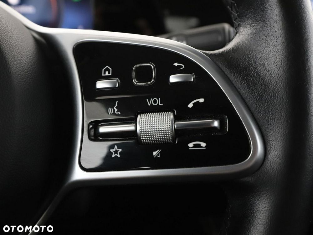 Mercedes-Benz CLA 200 d Progressive 8G-DCT - 32