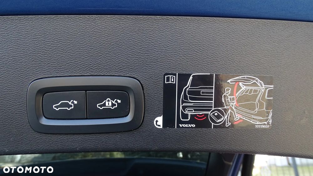 Volvo XC 40 D3 Momentum Pro - 10