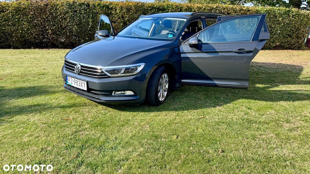 Volkswagen Passat - 2