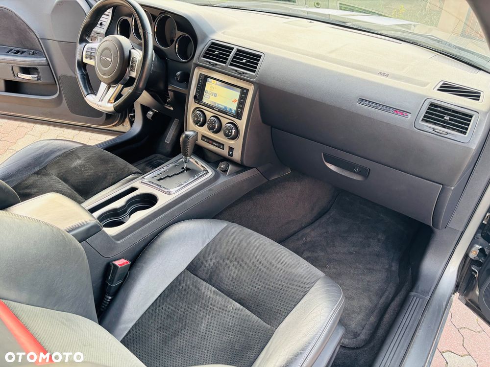 Dodge Challenger ver-automatik-srt-392 - 13