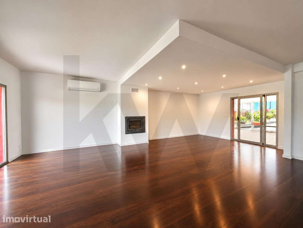 Moradia T3+2 com Piscina para venda - um Oásis de Luxo e Modernidade e - Grande imagem: 3/32