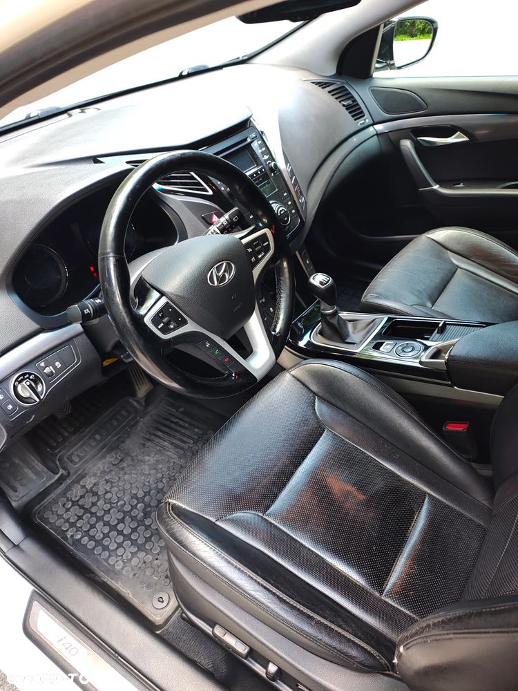 Hyundai i40 Kombi blue 1.6 Classic - 5