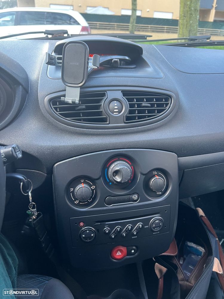 Renault Clio 1.5 dCi Confort - 6