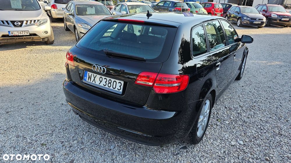 Audi A3 Sportback 1.6 TDI DPF Ambiente S tronic - 3
