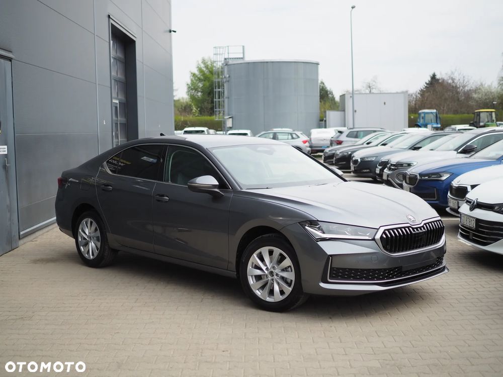 Skoda Superb 2.0 TDI SCR Selection DSG - 2