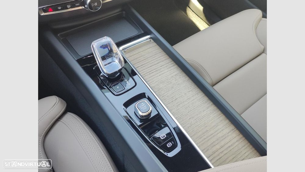 Volvo XC 60 2.0 T6 PHEV Plus Bright AWD - 20