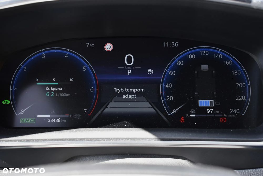 Toyota Corolla 1.8 Hybrid Style - 18