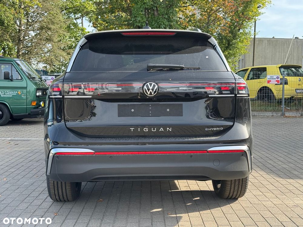Volkswagen Tiguan - 17