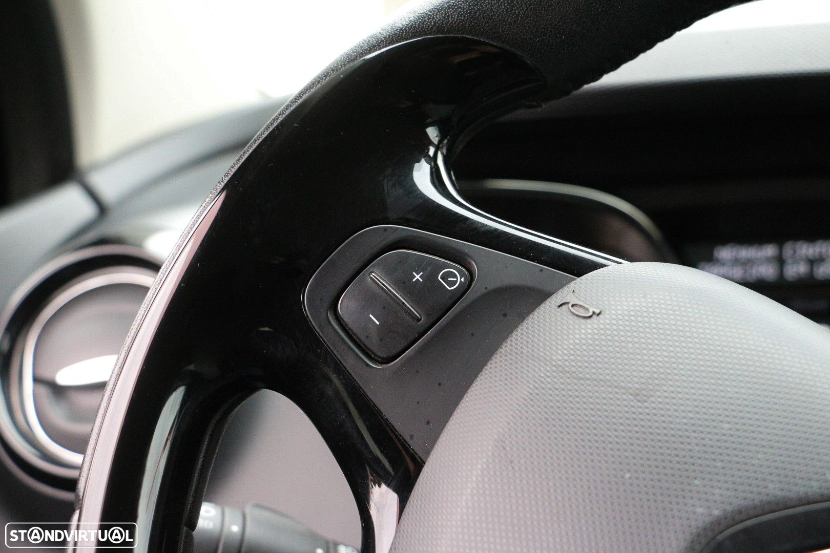 Renault Captur 1.5 dCi Exclusive - 25