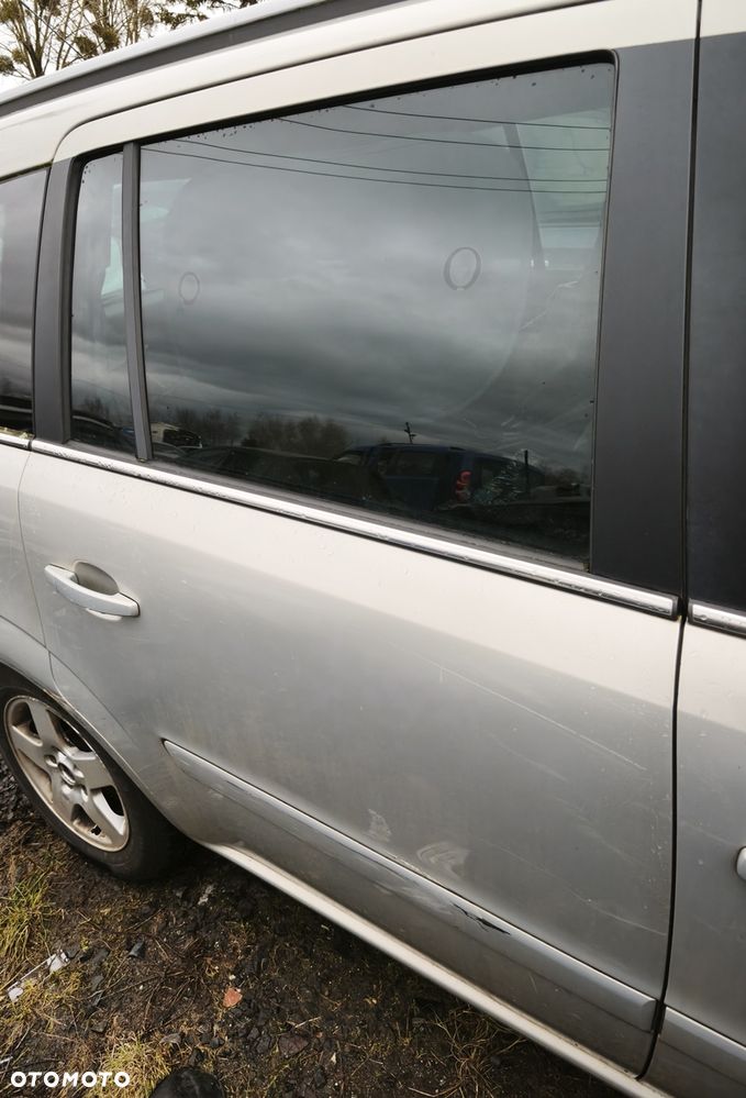 OPEL ZAFIRA B II 06r DRZWI PRAWY TYŁ TYLNE PRAWE GOŁE Z167 - 1