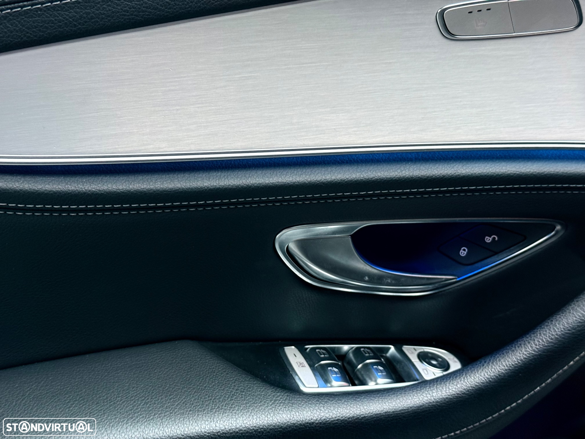 Mercedes-Benz E 300 de AMG Line 4Matic - 21