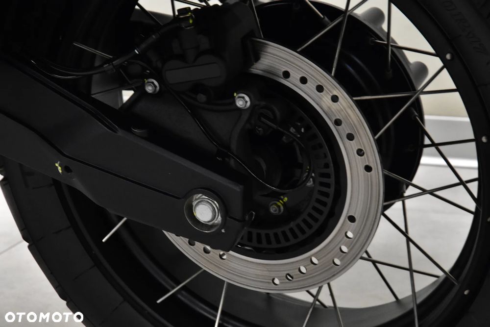 Moto Guzzi V85 - 41