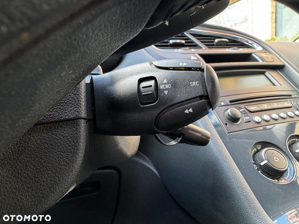 Peugeot 5008 1.6 HDi Premium - 18