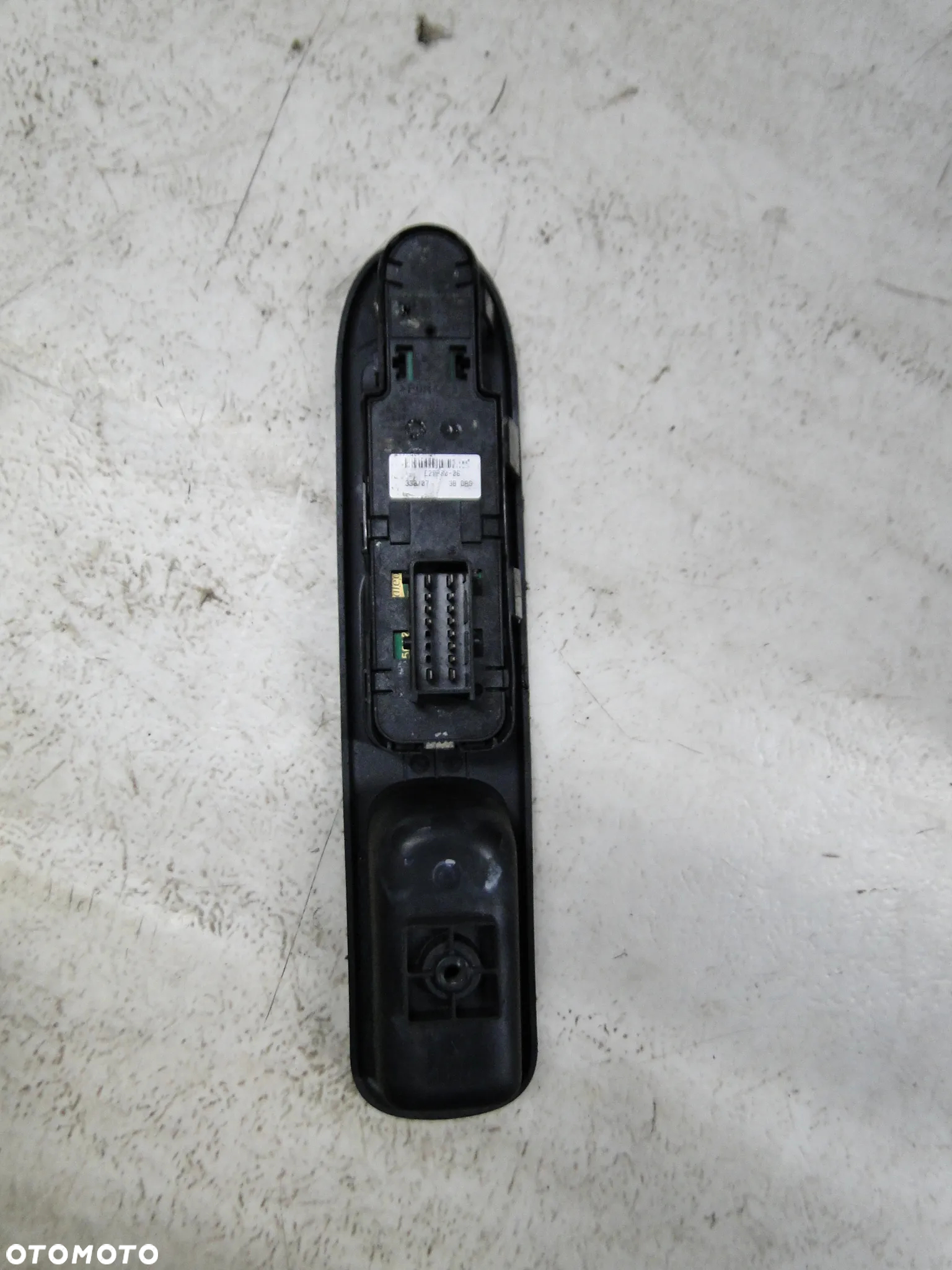 PEUGEOT 207 PANEL PRZEŁĄCZNIK SZYB LEWY PRZÓD EUROPA - 2
