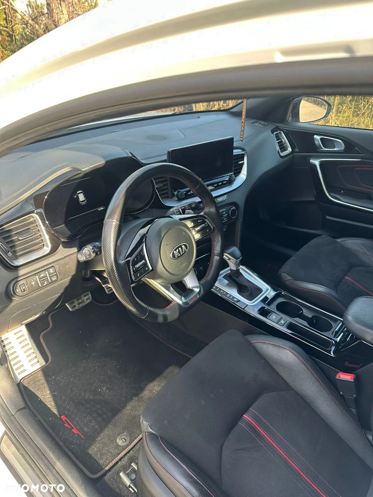 Kia ProCeed 1.6 T-GDI DCT7 OPF GT - 12