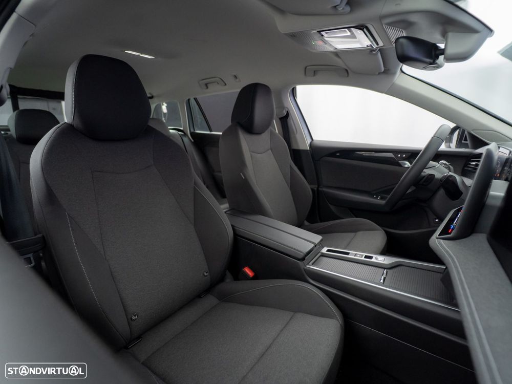 VW Passat Variant 1.5 TSI eHybrid DSG - 38