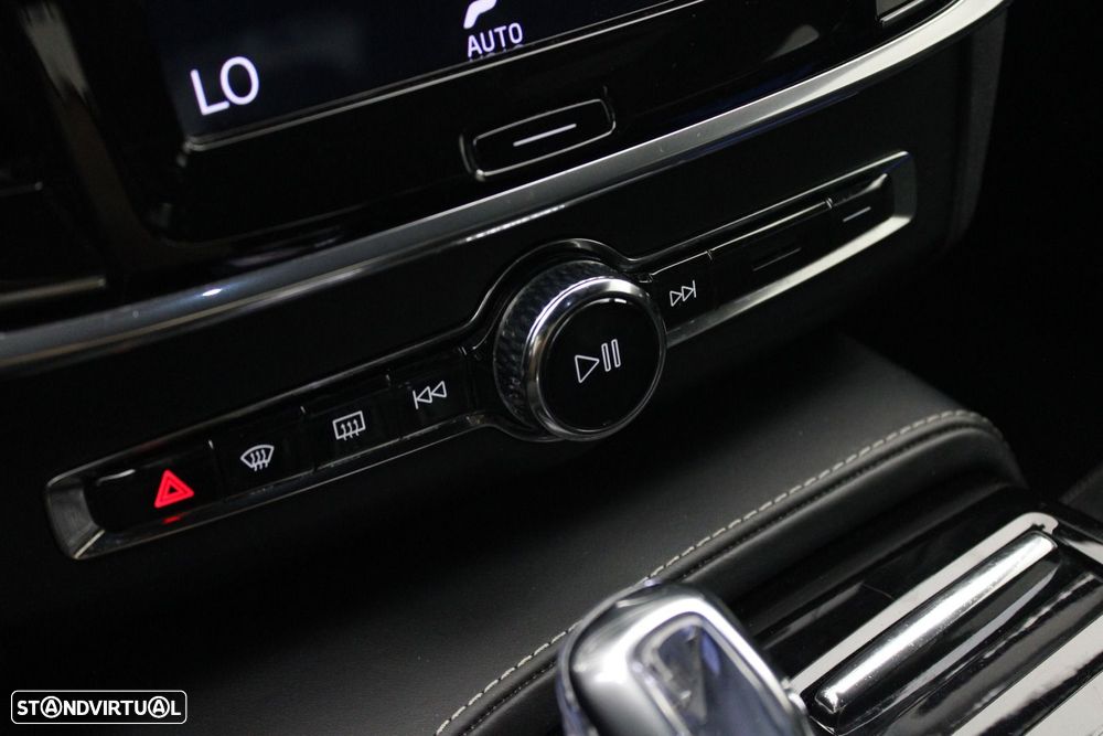 Volvo S90 2.0 T8 PHEV R-Design AWD - 24