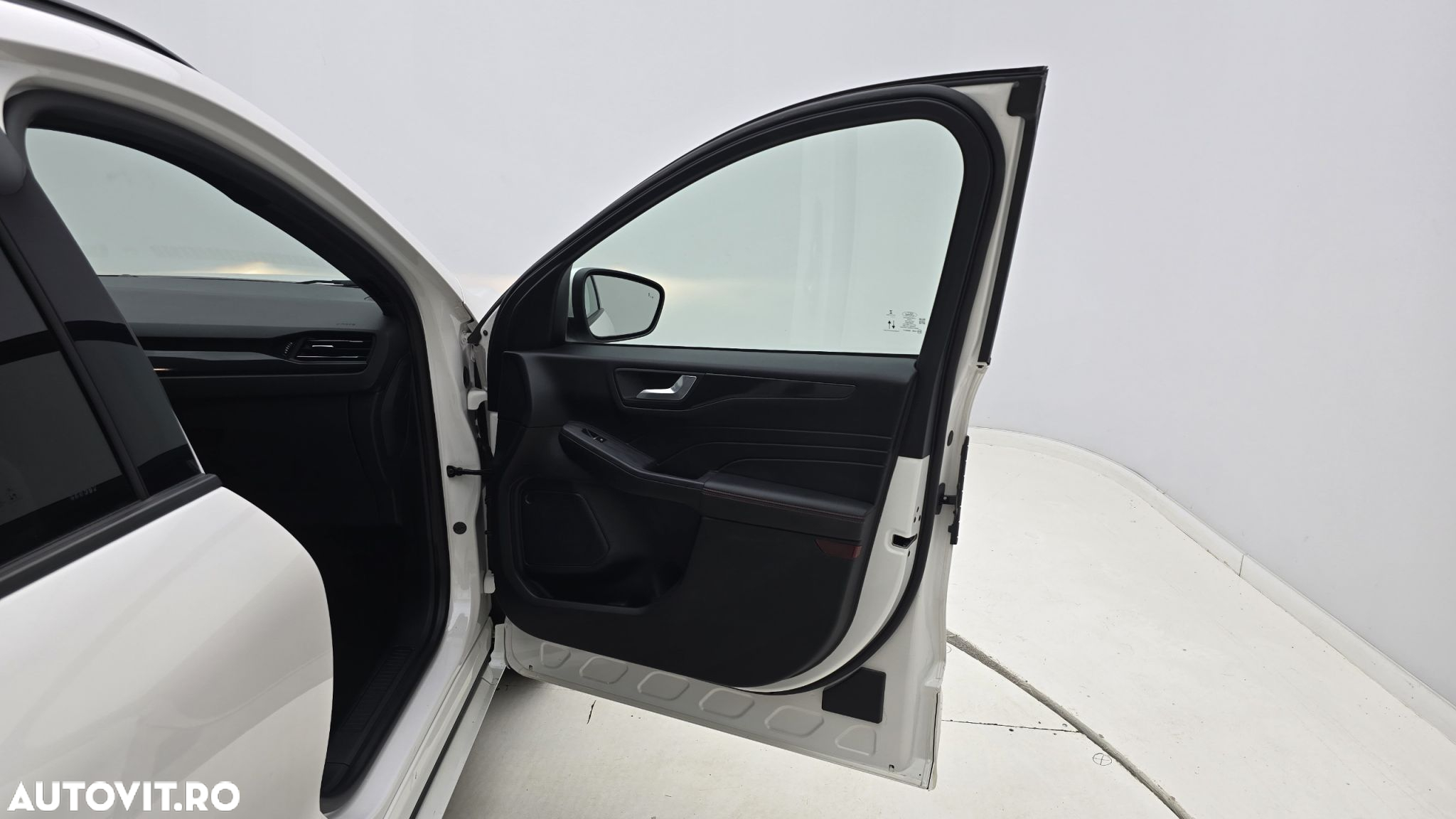 Ford Kuga - 18