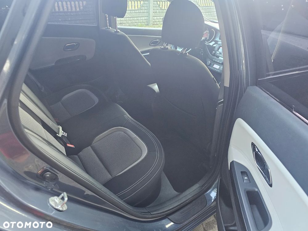 Kia Ceed 1.6 CRDi 128 ISG Platinum Edition - 6