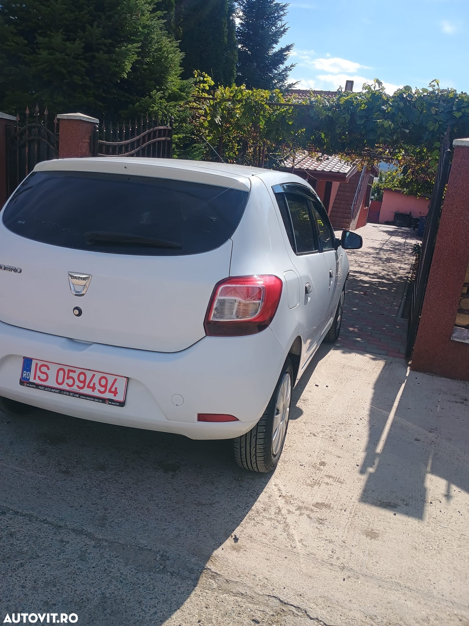 Dacia Sandero 1.2 75CP Acces - 3