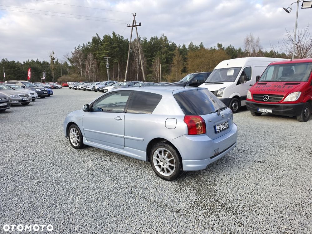 Toyota Corolla - 3