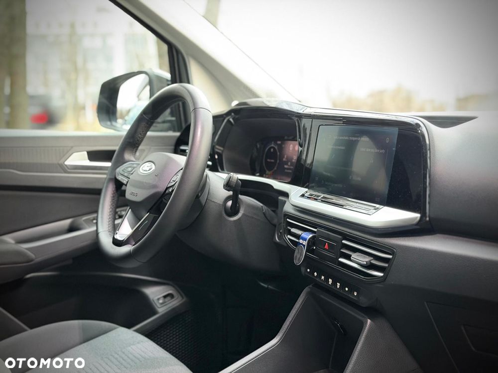 Ford Tourneo Connect Grand - 29