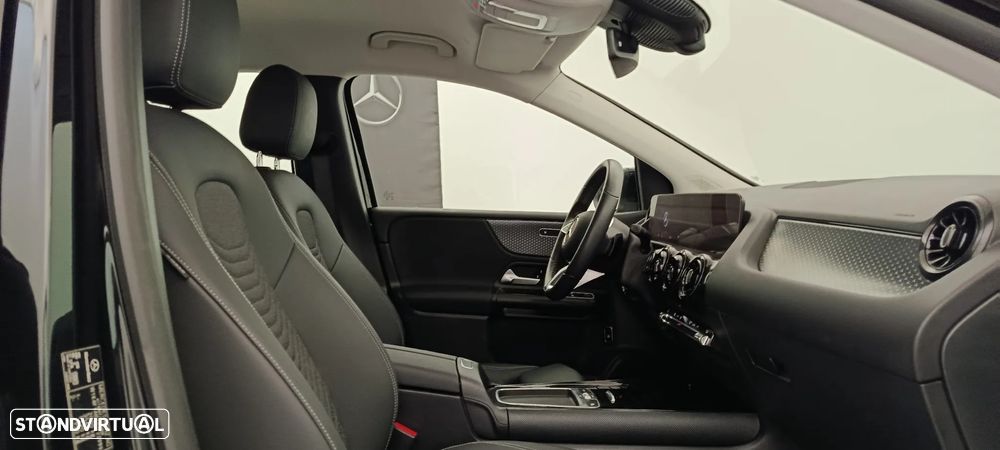 Mercedes-Benz B 180 d - 27