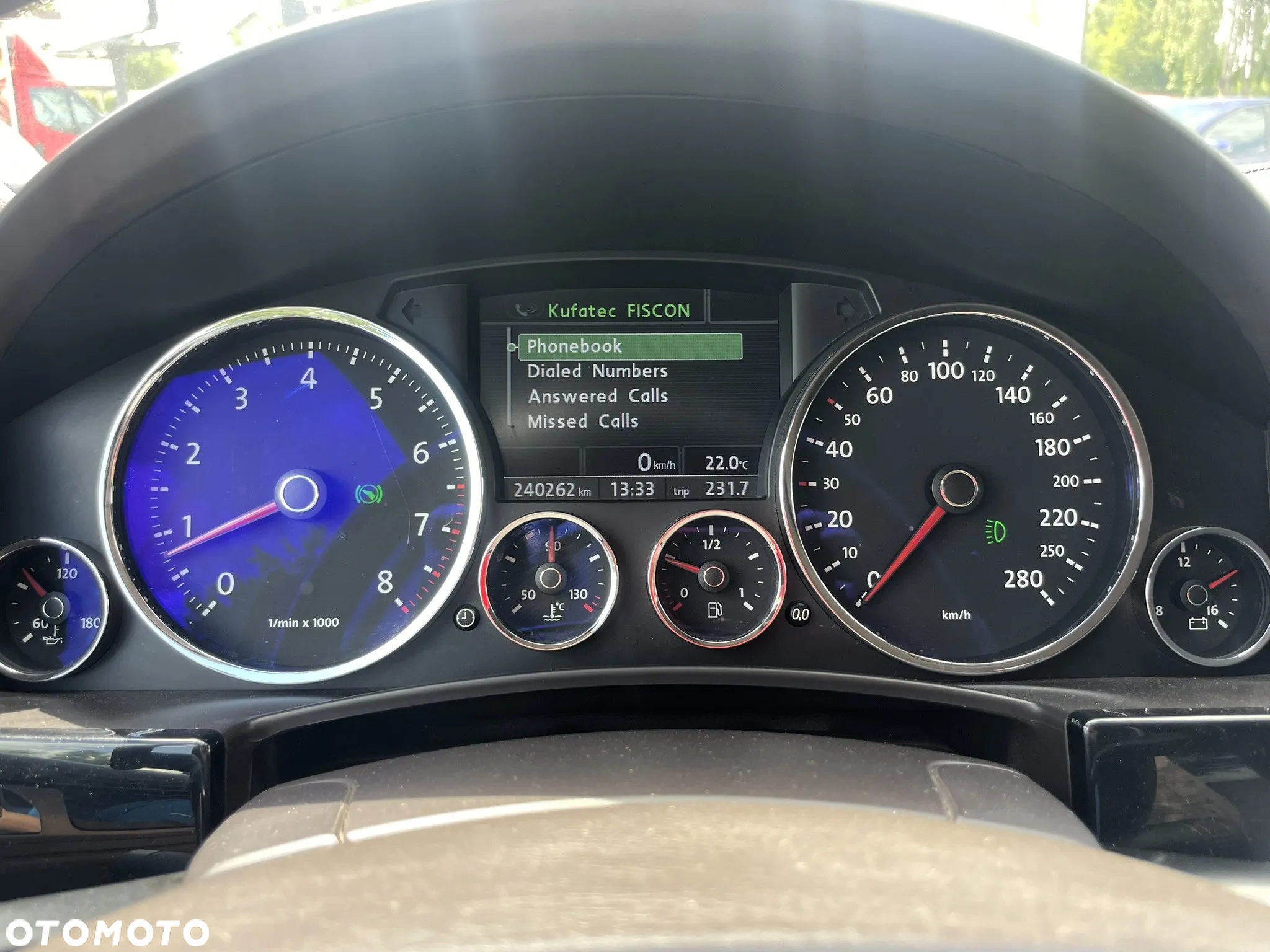 Volkswagen Touareg 4.2 V8 Automatik Individual - 35