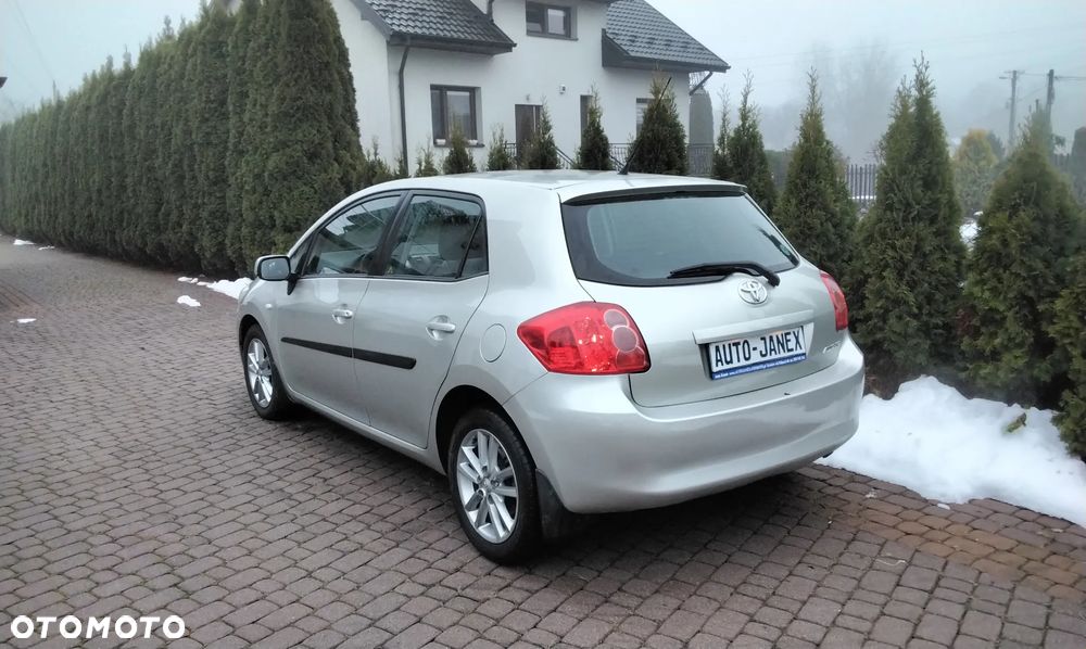 Toyota Auris 1.4 VVT-i Sol - 8