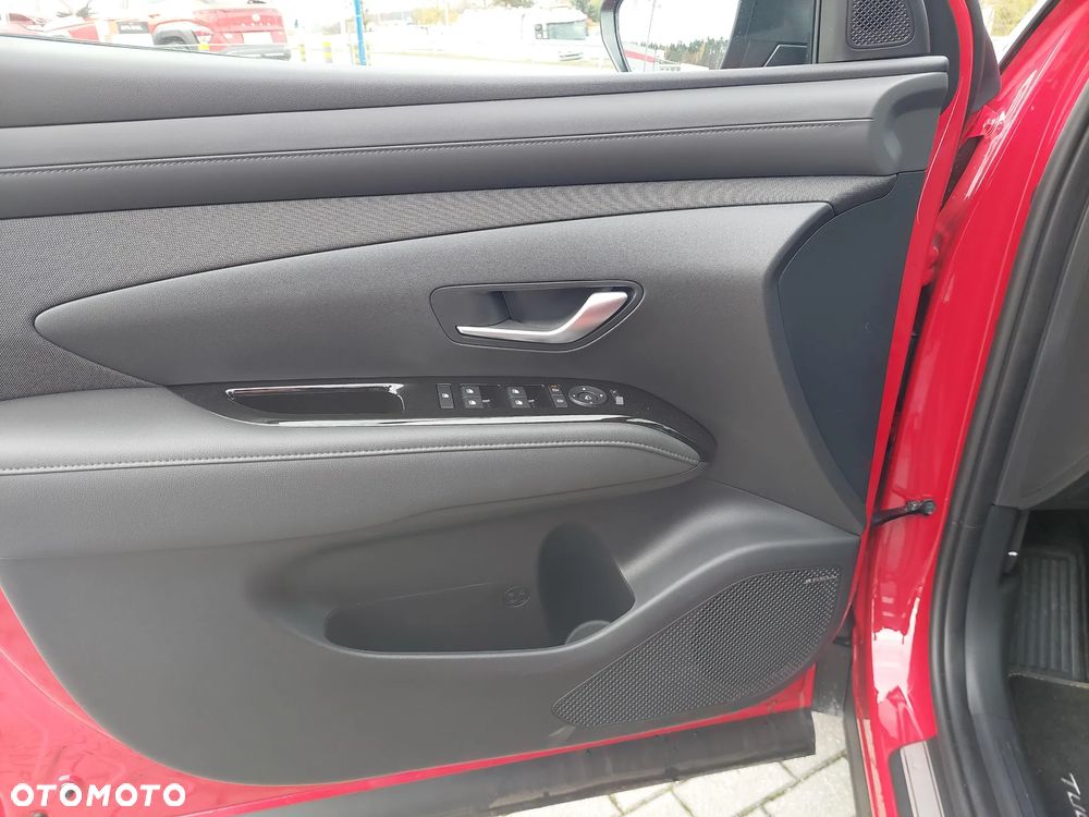 Hyundai Tucson 1.6 T-GDi HEV Executive 2WD - 22