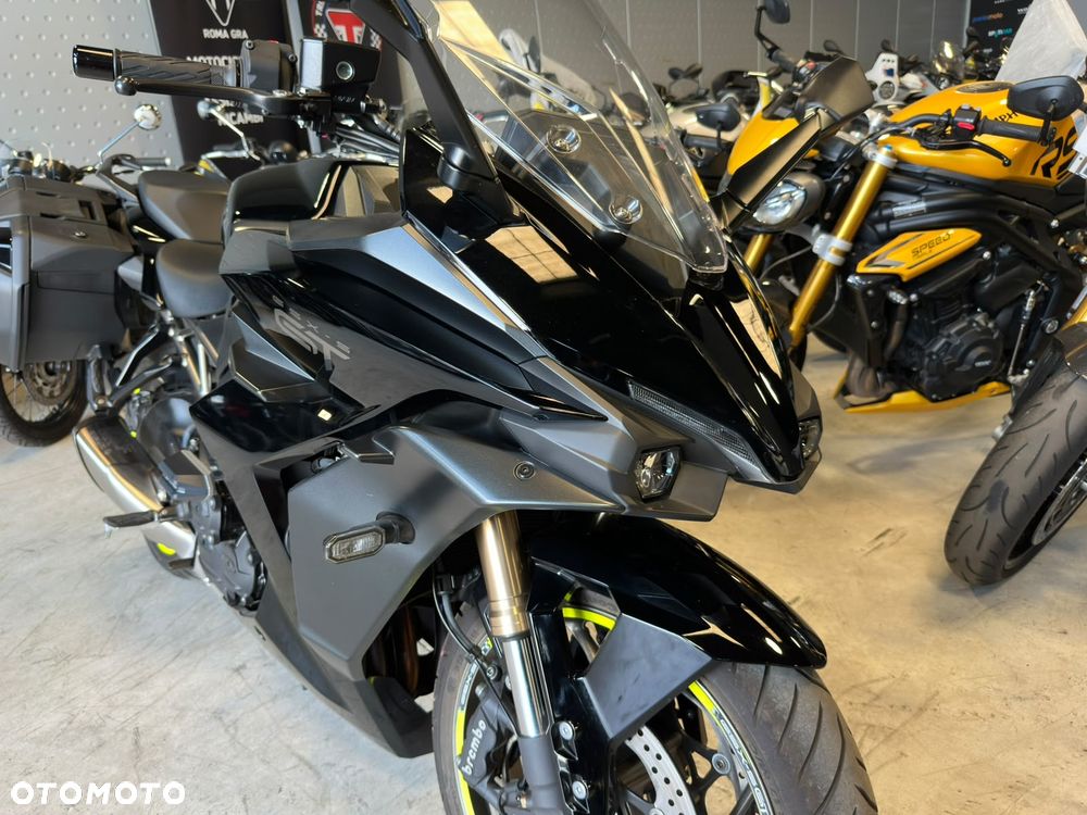 Suzuki GSX 1000 - 14